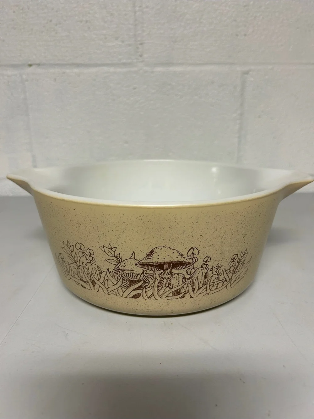 Vintage Pyrex Forest Fancies casserole dish mushrooms